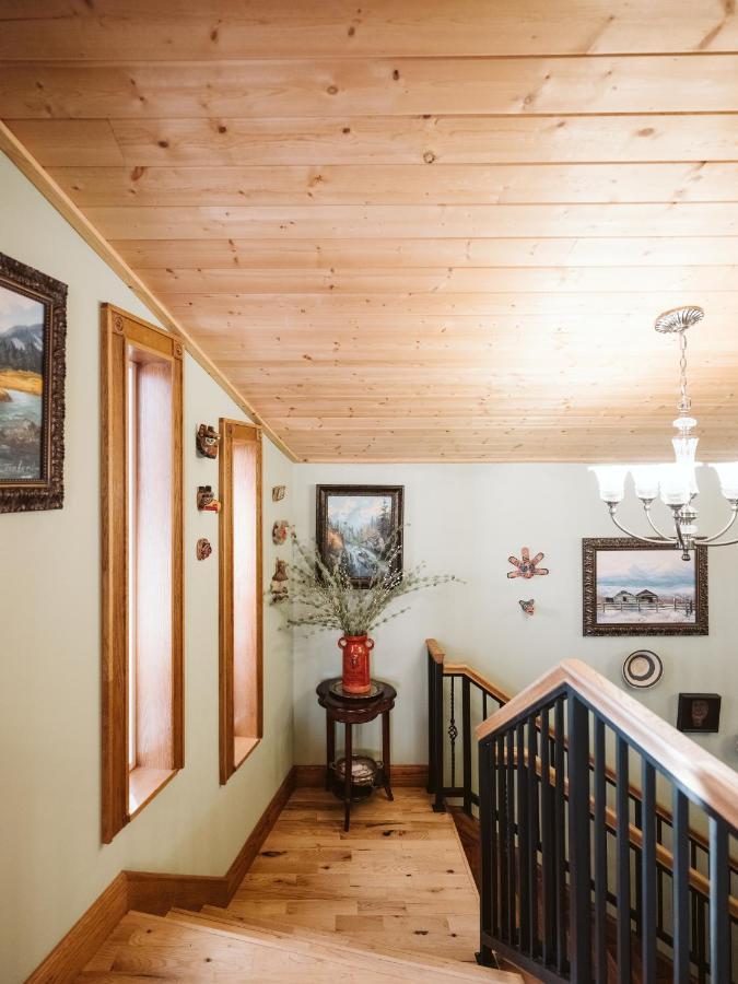 אנקורג' Maria'S Creekside B&B מראה חיצוני תמונה