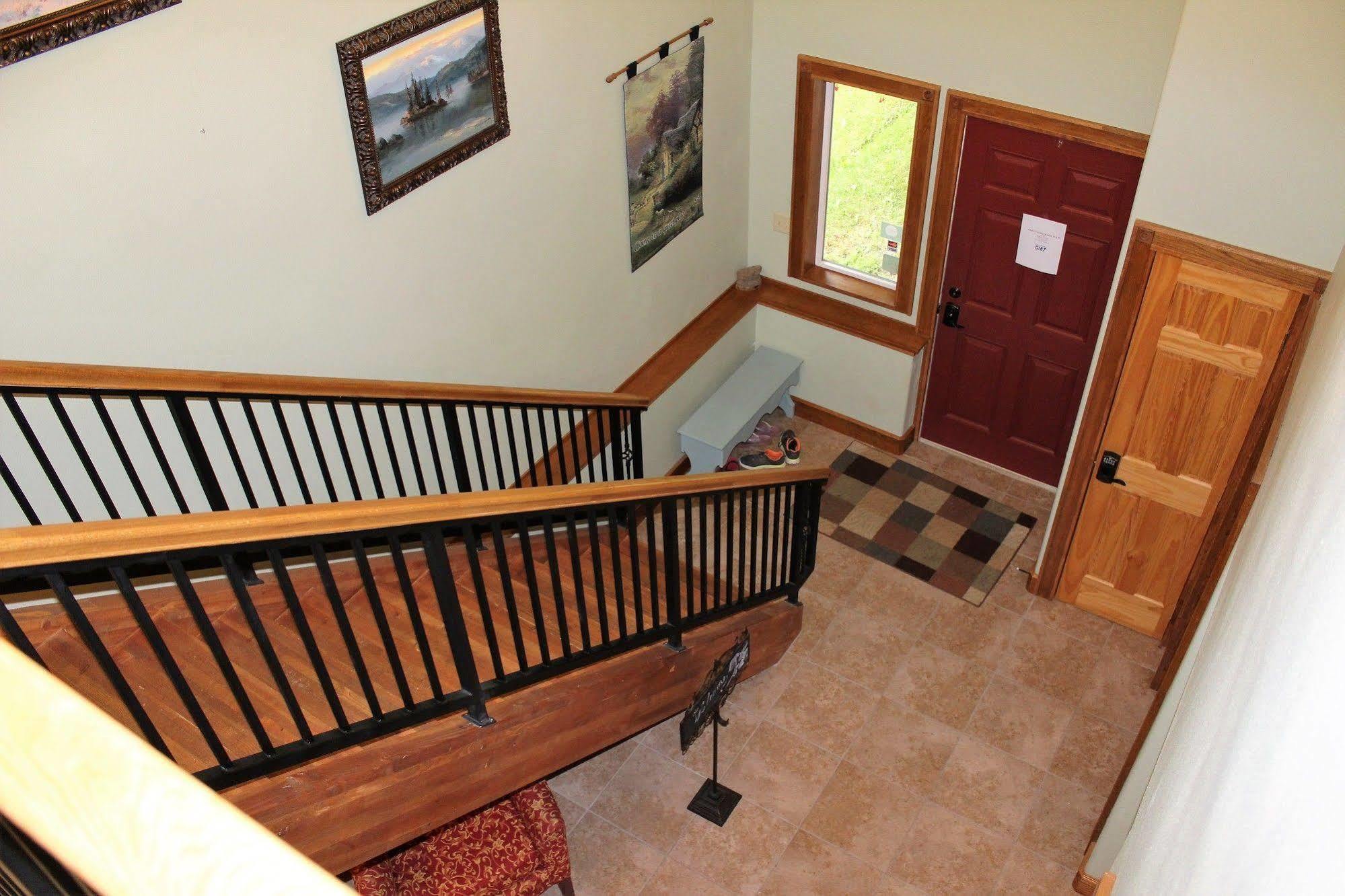 אנקורג' Maria'S Creekside B&B מראה חיצוני תמונה